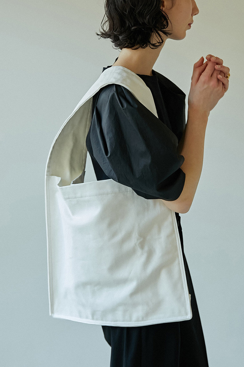 Gallardagalante ガリャルダガランテ 予約販売 キャンバスショルダーバッグ ホワイト の通販 Elleshop エル ショップ