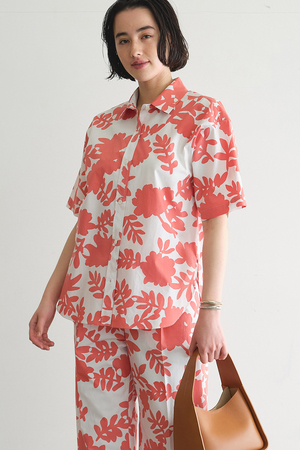 ボタニカルプリントシャツ