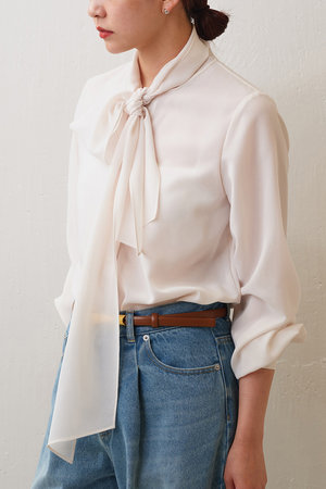 CORCOVADO / Polyester Ciffon ボウタイブラウス CORCOVADO