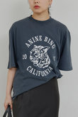 【ANINEBING】AVI TEE COLLEGIATE LEOPARD