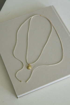 ガリャルダガランテ/GALLARDAGALANTEのスエードコードネックレス(150200/150201)