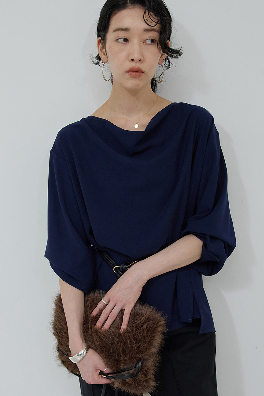 フロントドレープブラウス