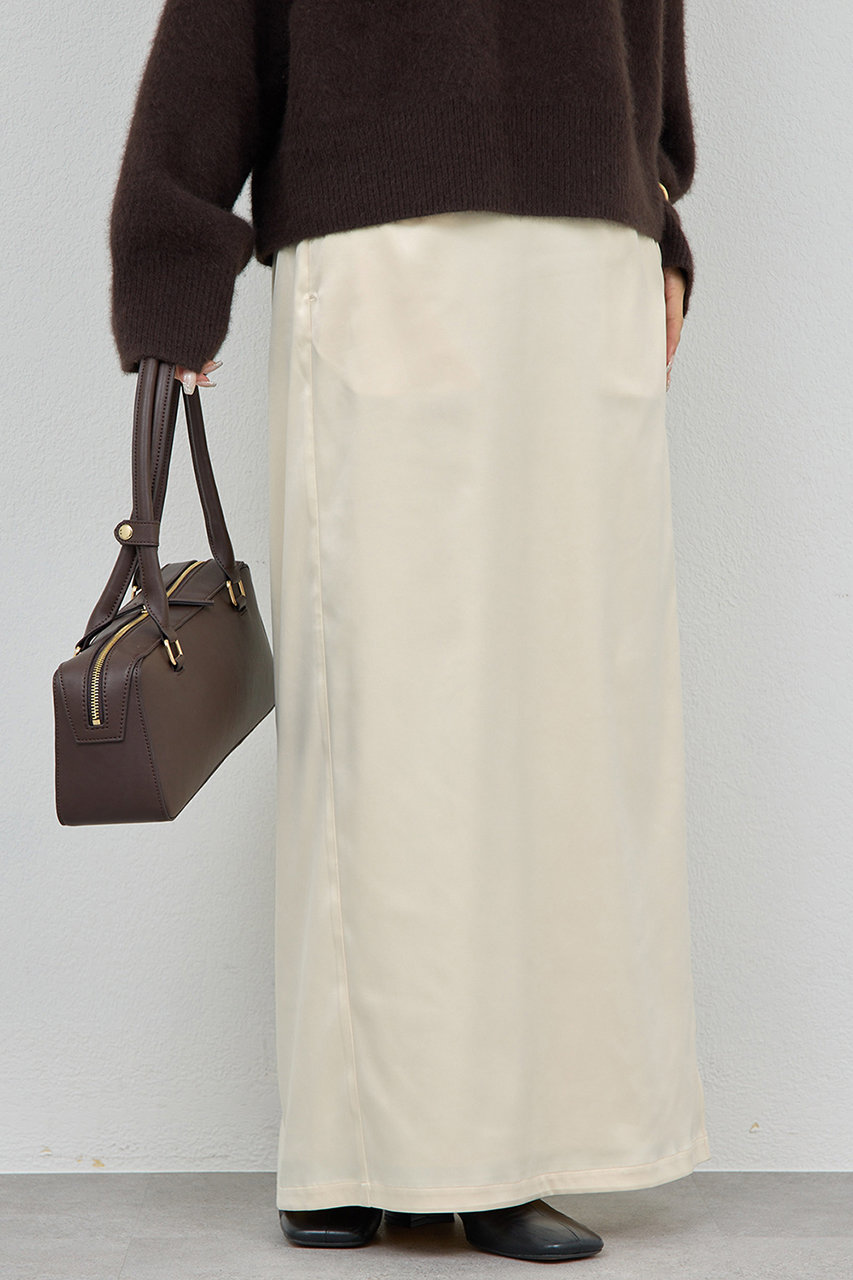 ストレッチサテンタイトスカート