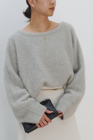 ガリャルダガランテ/GALLARDAGALANTEの【予約販売】ファーボートネックプルオーバー(110300/110301)