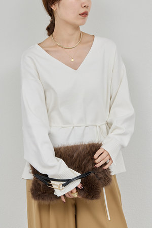 ガリャルダガランテ/GALLARDAGALANTEの【CHIKAコラボ】タイ付き総針Vネックニット(110300/110301)