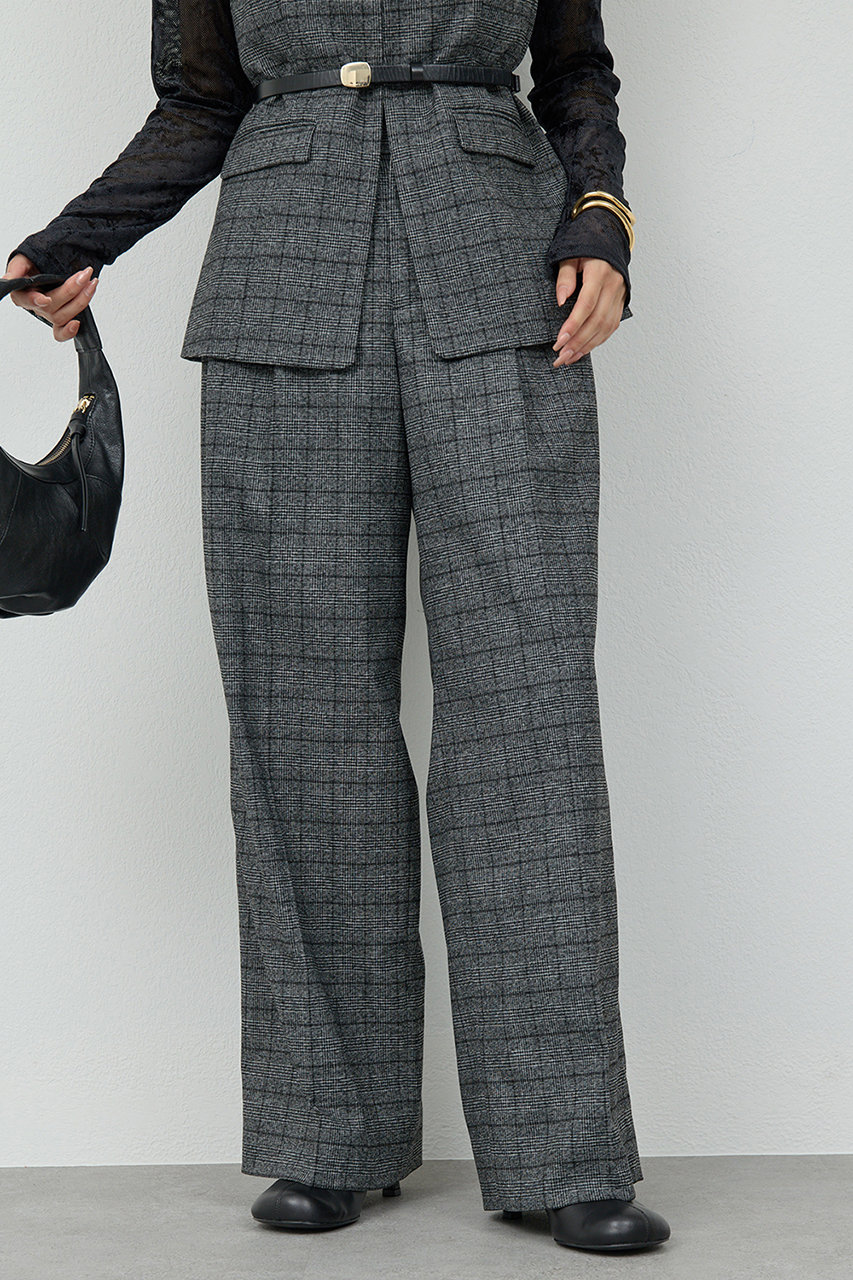 タックワイドストレートパンツ