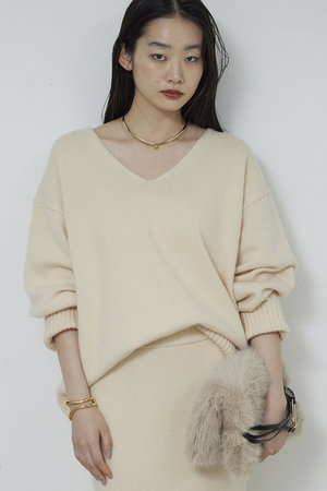 ガリャルダガランテ/GALLARDAGALANTEの【予約販売】【セットアップ対応】メリノウールVニット(110300/110301)