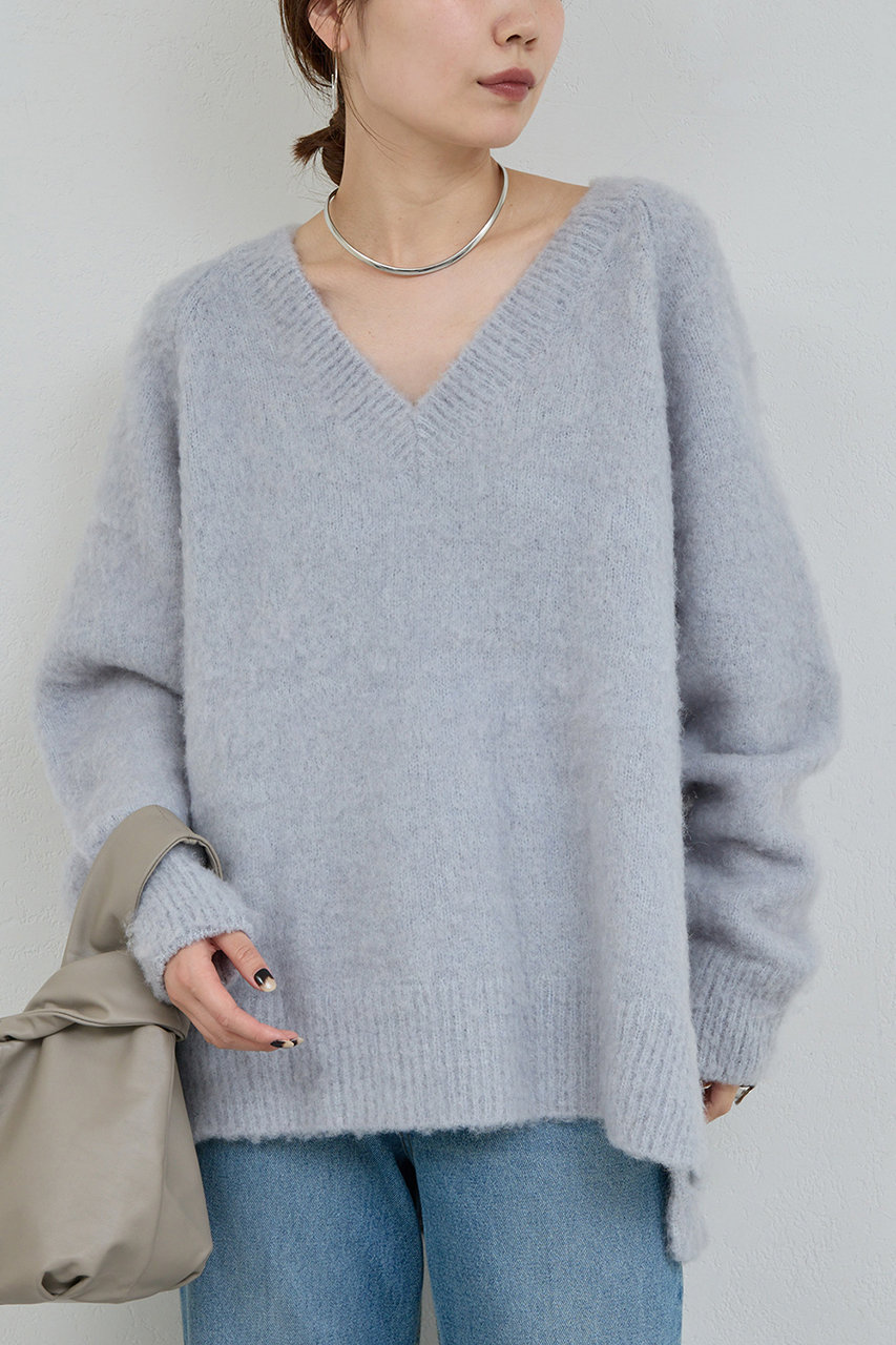 ブラッシュVネックニット