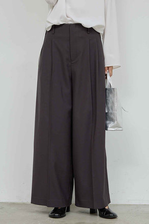 未使用級】 2024年 ガリャルダガランテ ワイドカーゴパンツ カーキ