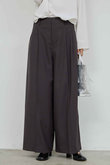 ベルトレスタックワイドパンツ