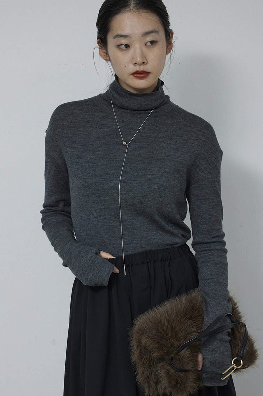 リブタートルカットソー