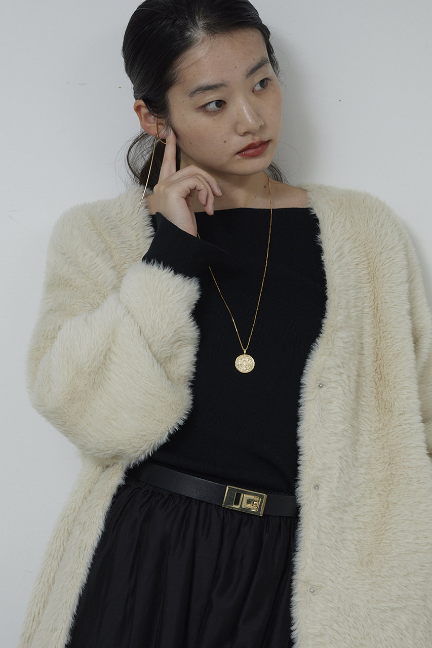 フェザーヤーンカーデ