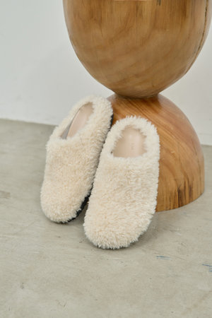 ガリャルダガランテ/GALLARDAGALANTEの【2.718】ボアスリッポン(130400/130403)