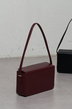 ガリャルダガランテ/GALLARDAGALANTEの【予約販売】【2.718】BOXショルダーバッグ(120100/120101)