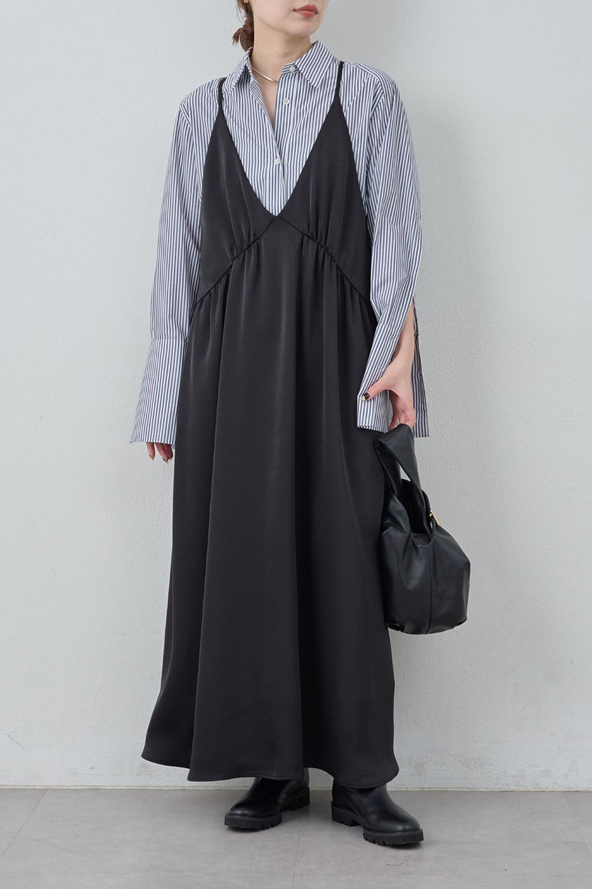 ガリャルダガランテ/GALLARDAGALANTEの【予約販売】ディープVサテンキャミワンピース(ブラック/GGZ1052509A0001)