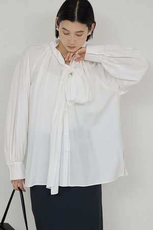 ガリャルダガランテ/GALLARDAGALANTEの【予約販売】【2way】ギャザーボウタイブラウス(110400/110403)