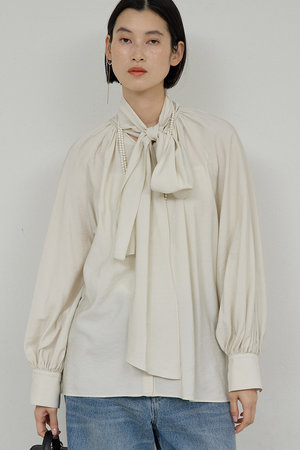 ガリャルダガランテ/GALLARDAGALANTEの【予約販売】【2way】ギャザーボウタイブラウス(110400/110403)