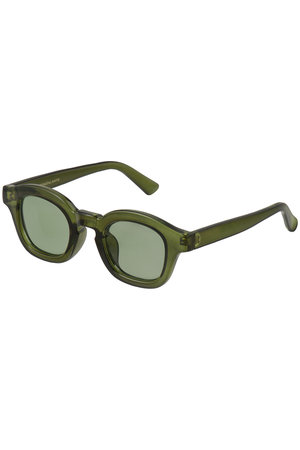 ガリャルダガランテ/GALLARDAGALANTEのボリュームフレームアイウェア(140400/140401)