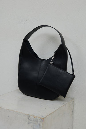 ガリャルダガランテ/GALLARDAGALANTEの【予約販売】【WEB限定】ポーチ付ワンショルダーバッグ(120100/120101)