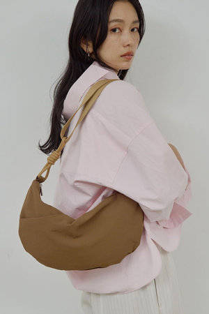 ガリャルダガランテ/GALLARDAGALANTEの【予約販売】【WEB限定】【はっ水加工】ナイロンクロスボディ(120100/120101)