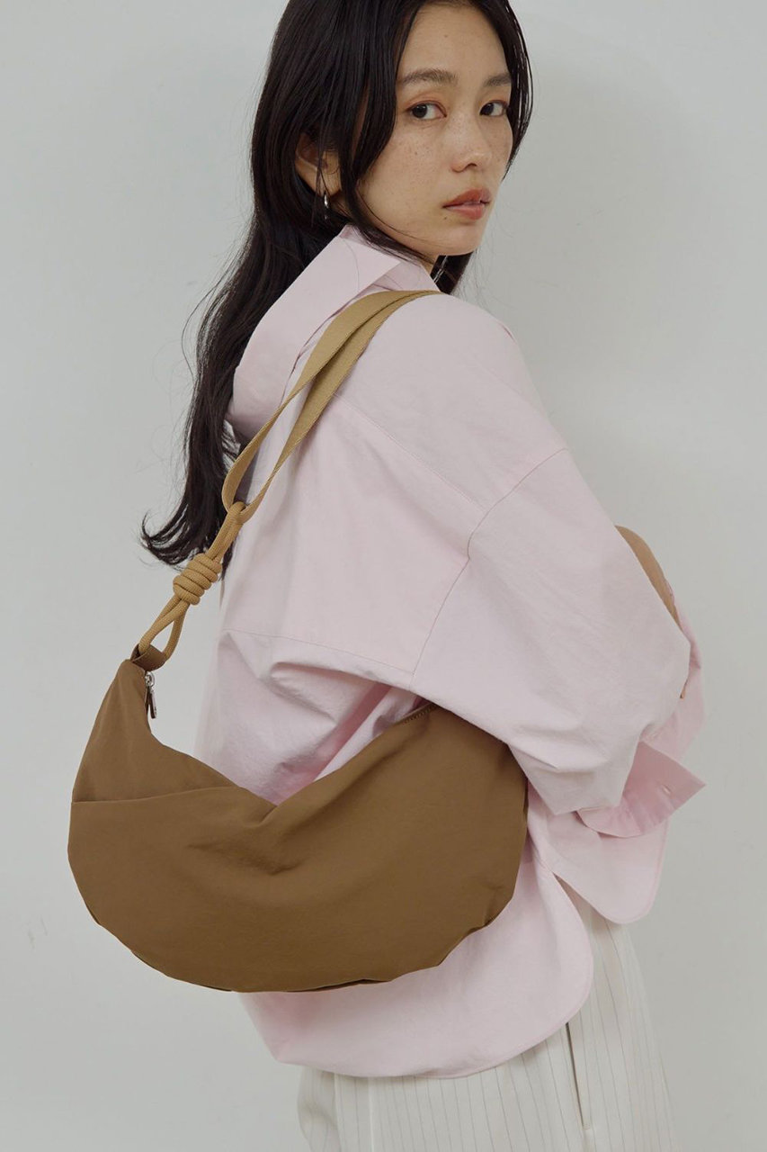 ガリャルダガランテ/GALLARDAGALANTEの【WEB限定】【はっ水加工】ナイロンクロスボディ(キャメル/GGZ1061112A0003)