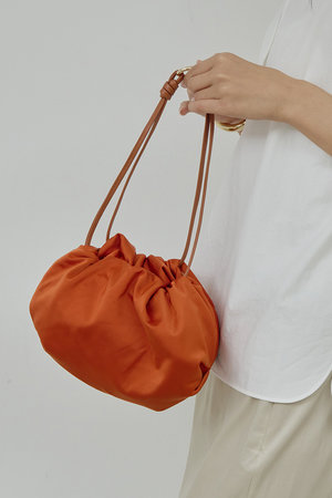 ガリャルダガランテ/GALLARDAGALANTEの【予約販売】【2.718】サテンドロストBAG(120600/120602)