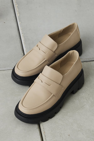 ガリャルダガランテ/GALLARDAGALANTEの【予約販売】【2.718】タンクソールローファー(130400/130403)