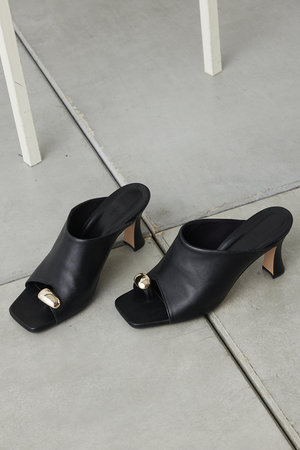 ガリャルダガランテ/GALLARDAGALANTEの【予約販売】【2.718】サムリングミュール(130200/130201)