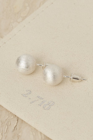 ガリャルダガランテ/GALLARDAGALANTEの【2.718】メタルボールスタッドピアス