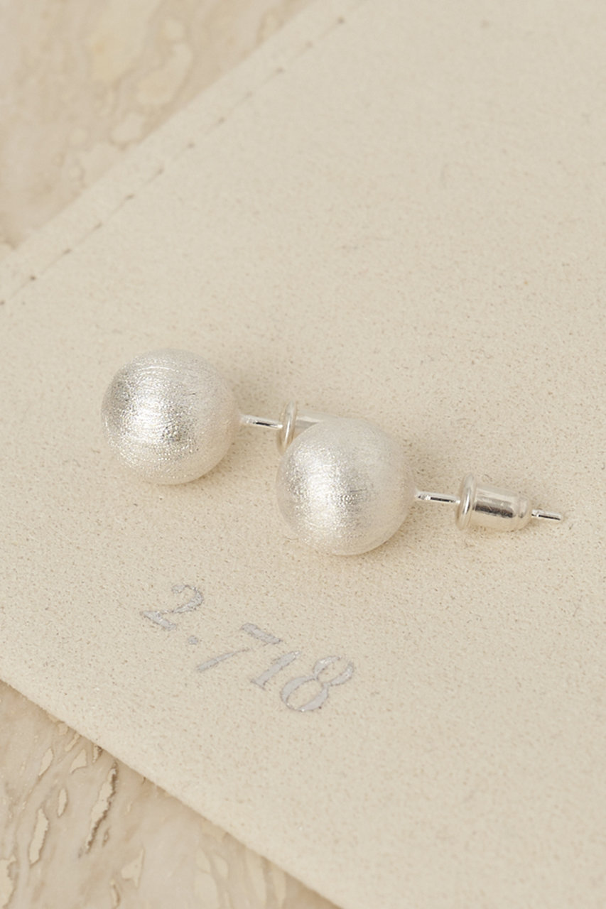 【2.718】メタルボールスタッドピアス