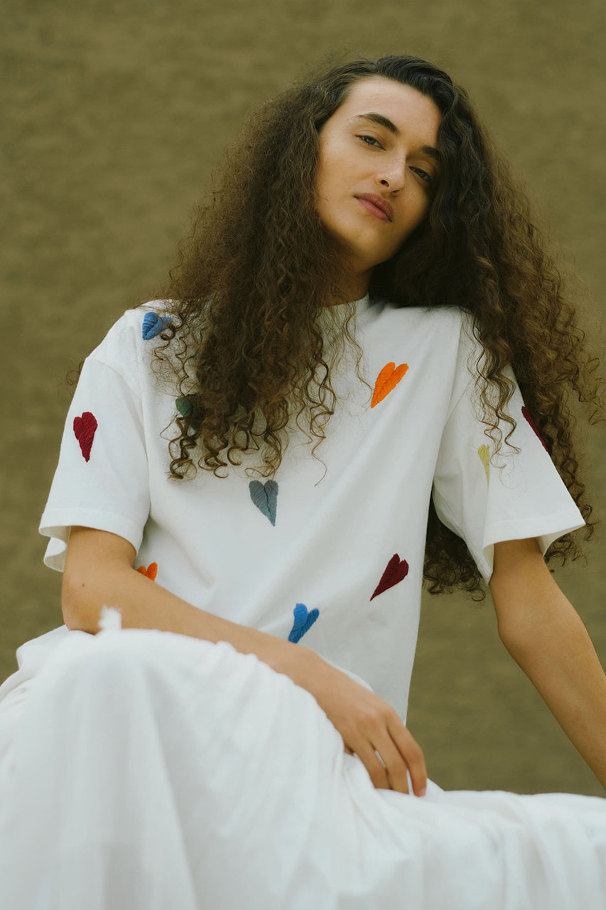 ガリャルダガランテ/GALLARDAGALANTEの【予約販売】【Dhritie】リーフ刺繍Tee(ホワイト1/GGD1061206A0001)