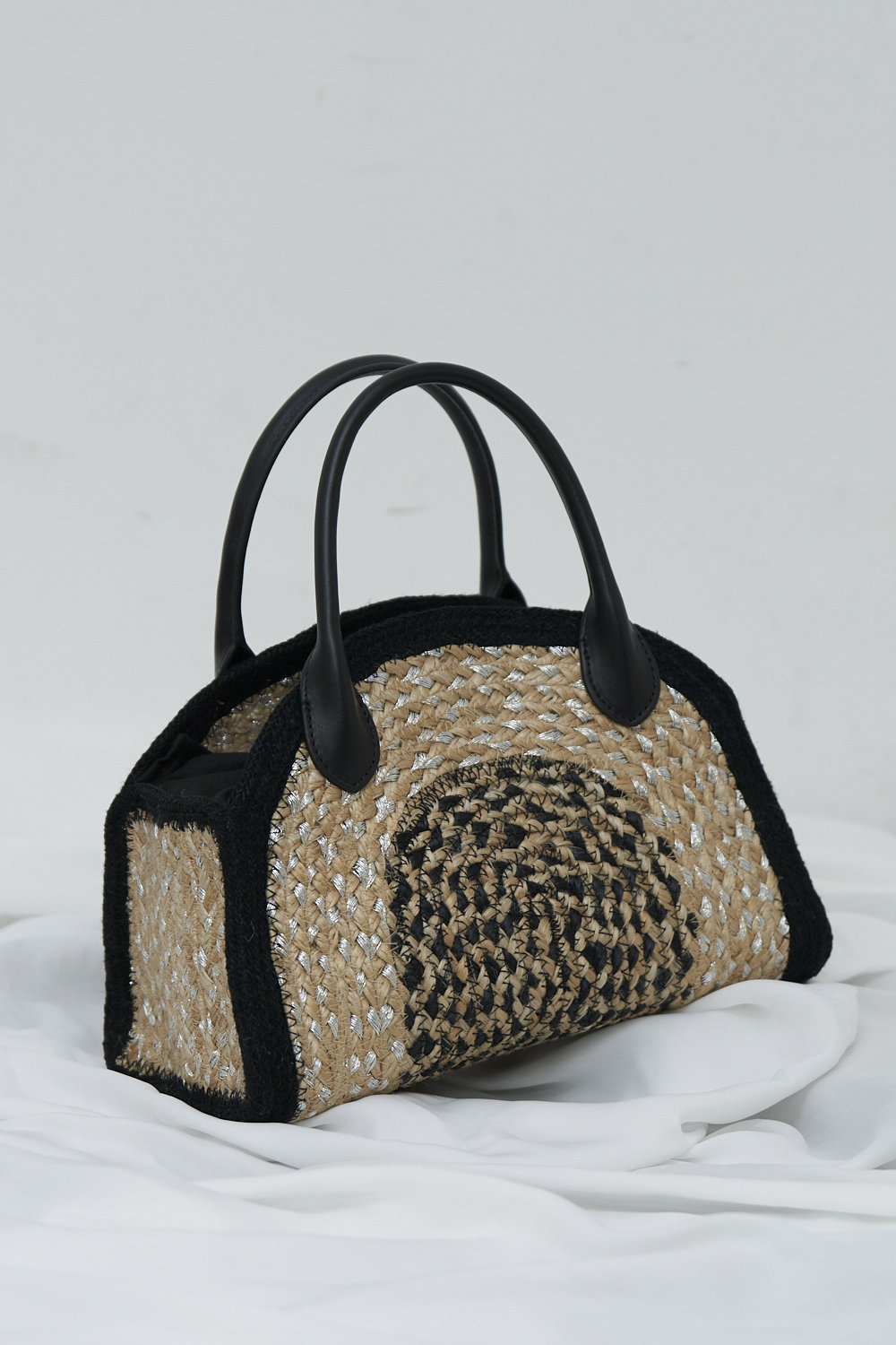 ガリャルダガランテ/GALLARDAGALANTEの【予約販売】【Jhuri Shate】ハーフサークルバッグ/S(ブラック/GGZ1061312A0001)