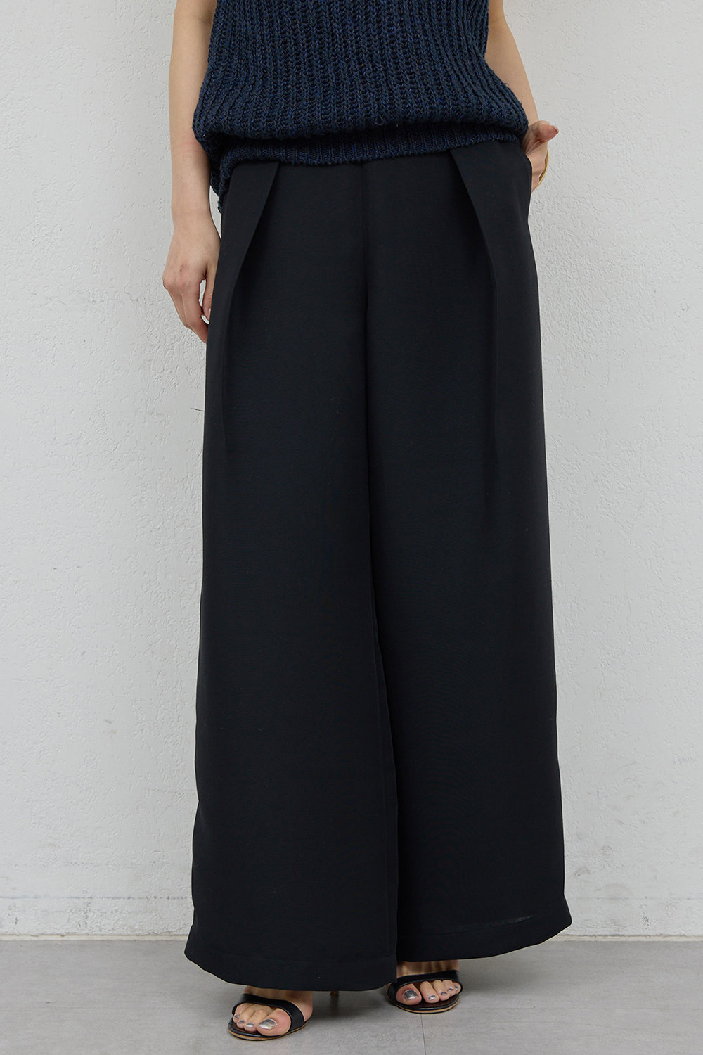 ガリャルダガランテ/GALLARDAGALANTEの【予約販売】【HERITANOVUM】タックマリンパンツ(ブラック/GGH1061302A0002)