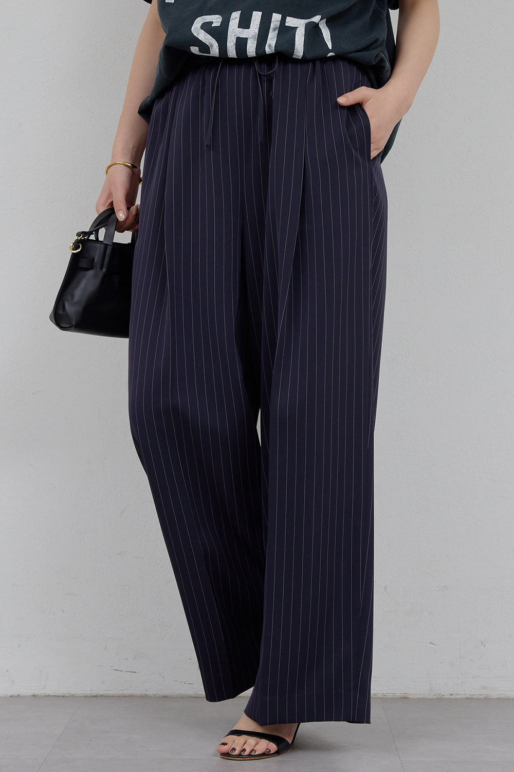 ガリャルダガランテ/GALLARDAGALANTEの【予約販売】ストライプイージーパンツ(ネイビー/GGZ1061302A0003)