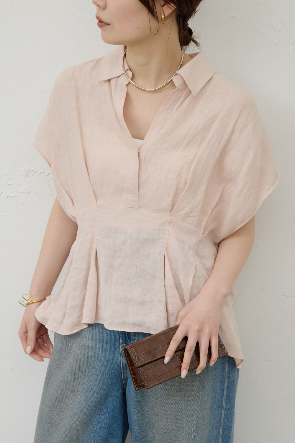 【WEB限定】ハーフスリーブウエストシェイプシャツ