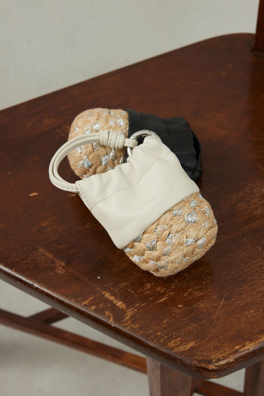 ガリャルダガランテ/GALLARDAGALANTEの【予約販売】【Jhuri Shate】エッグチャーム(ホワイト/GGZ1061418A0001)