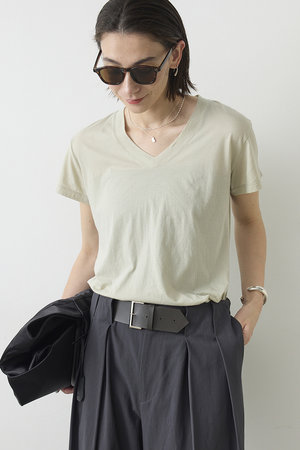 ガリャルダガランテ/GALLARDAGALANTEの【予約販売】ＶネックTシャツ