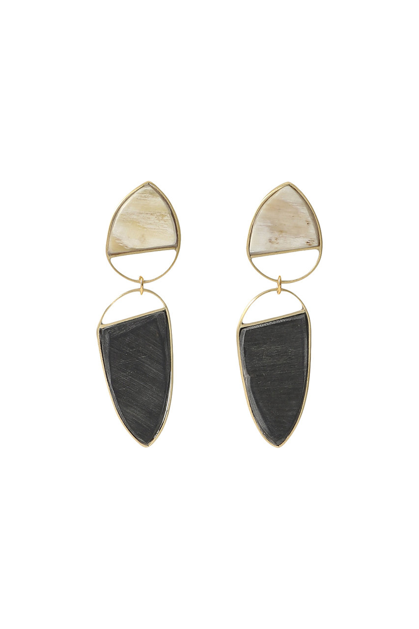 ADORE アドーア ビジューピアス ブラック