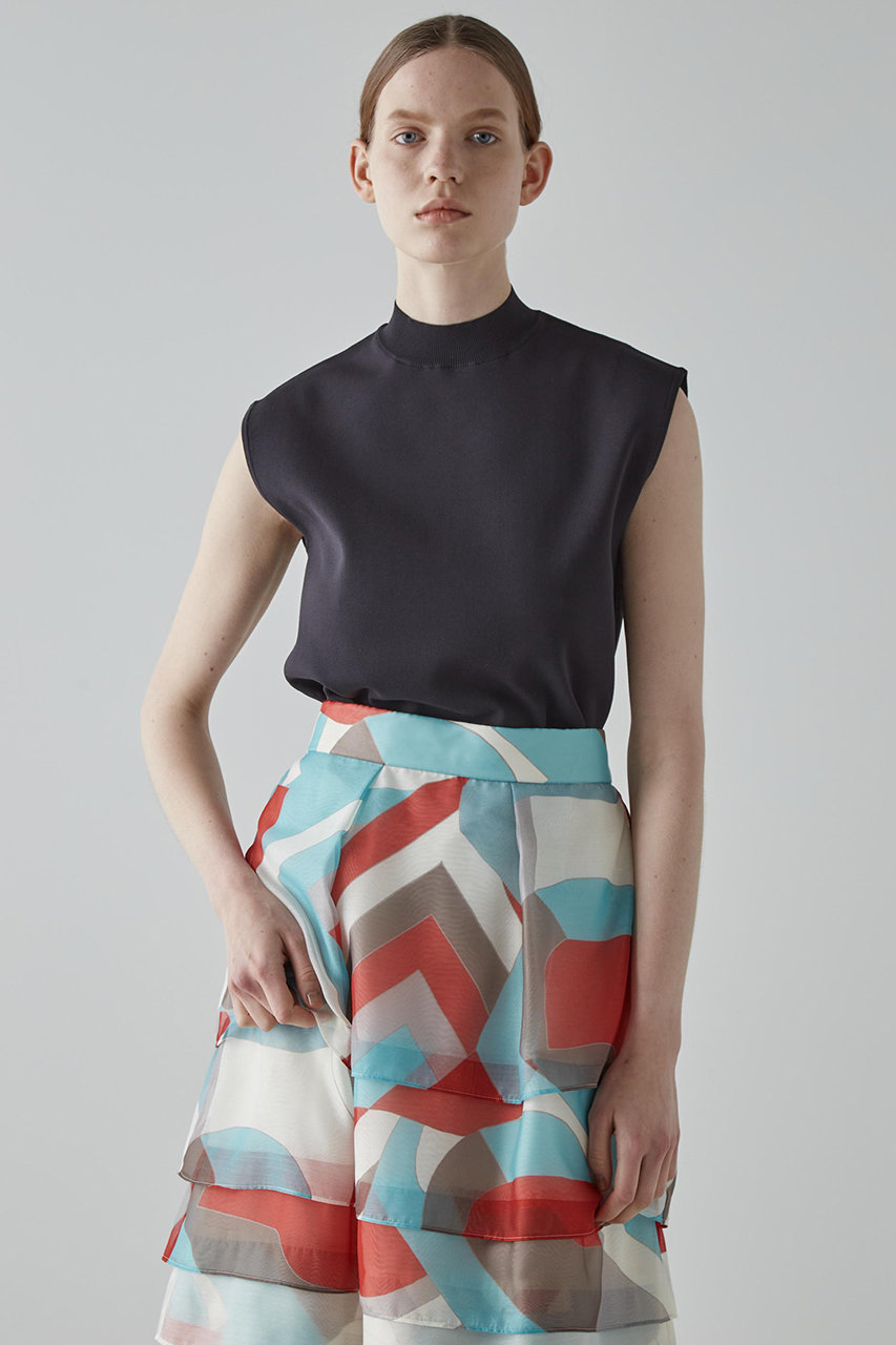 ADORE(アドーア)｜ベーシックノースリーブニット/ブラック の通販