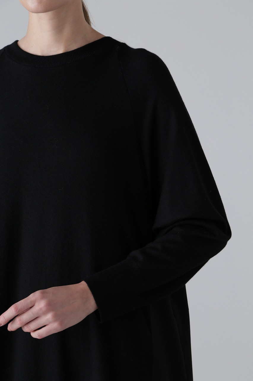 【極美品】アドーア　変形　ニットワンピース　ブラック　セーター