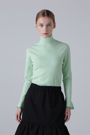 【美品】ADORE ラッフルヘムニットプルオーバー　グリーン　緑 美品】ADORE ラッフルヘムニットプルオーバー グリーン 緑