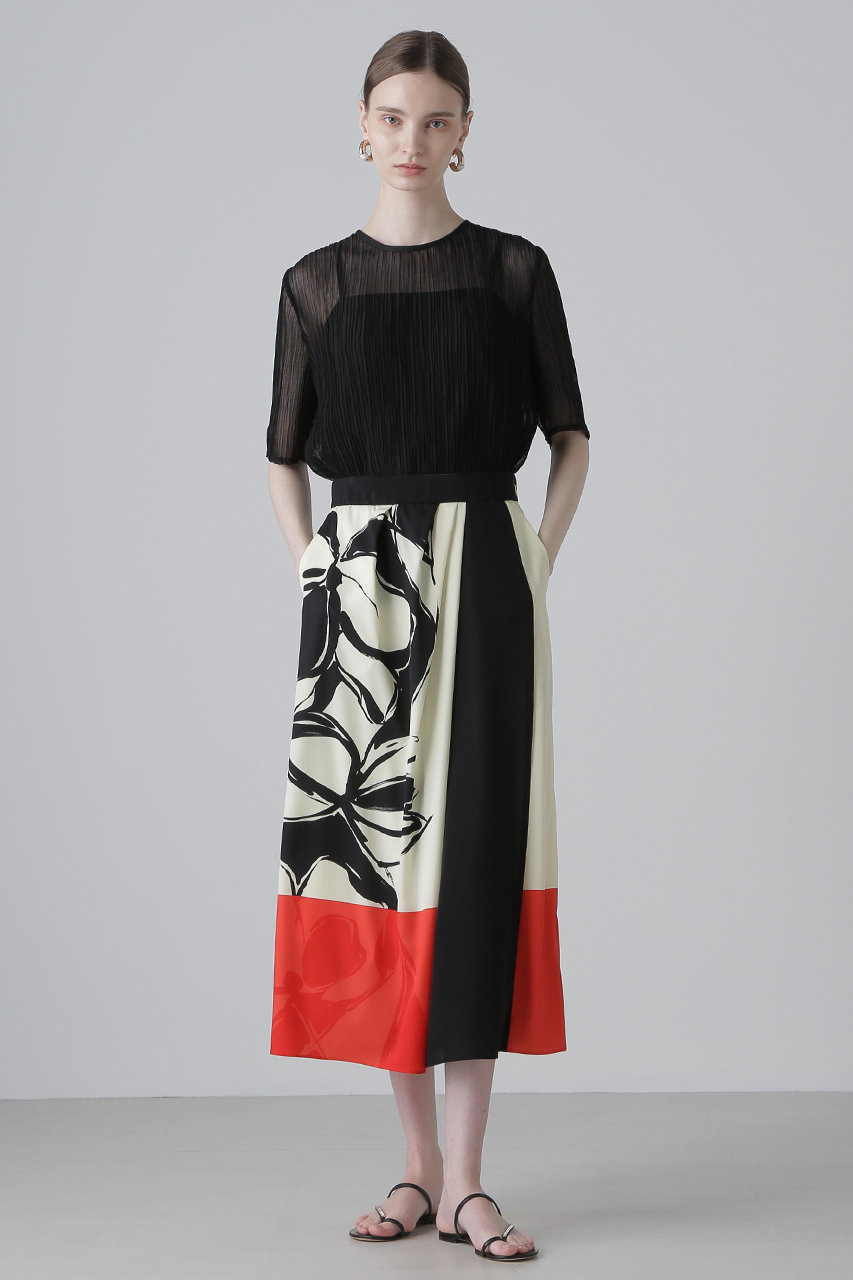 ADORE アドーア シアープリーツ ブラウス 黒 ADORE(アドーア