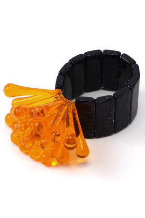 アドーア/ADOREのｍａｂｅｌアクリルバングル(150300/150301)