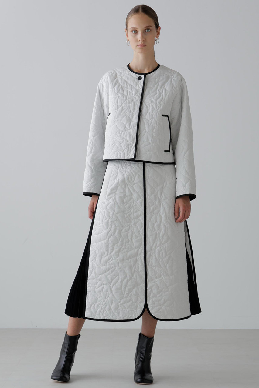 美品 アドーア ADORE キルティング ノーカラージャケット キルト 入学式 セール】 キルティングジャケット （テーラードジャケット）｜ADORE