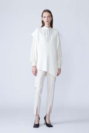 アドーア/ADOREの◆ナイロン２ＷＡＹセンタースリットペンシルパンツ(110600/110601)