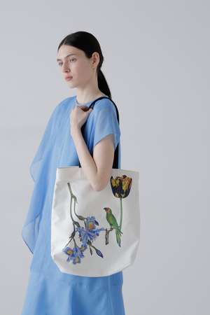 アドーア/ADOREのガーデンプリントバッグ(120200/120201)