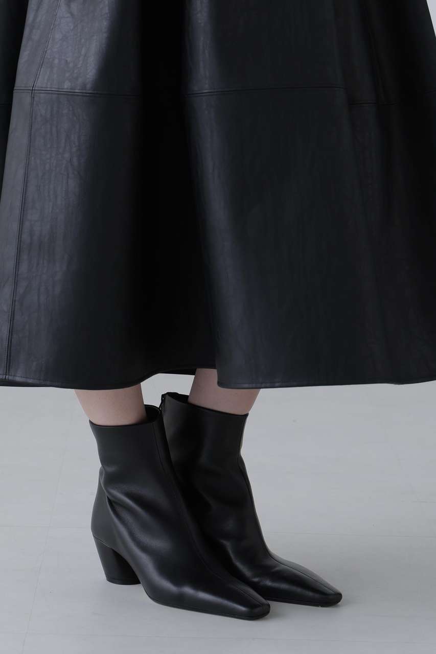 ADORE(アドーア)｜【予約販売】フェイクレザースカート/ブラック の
