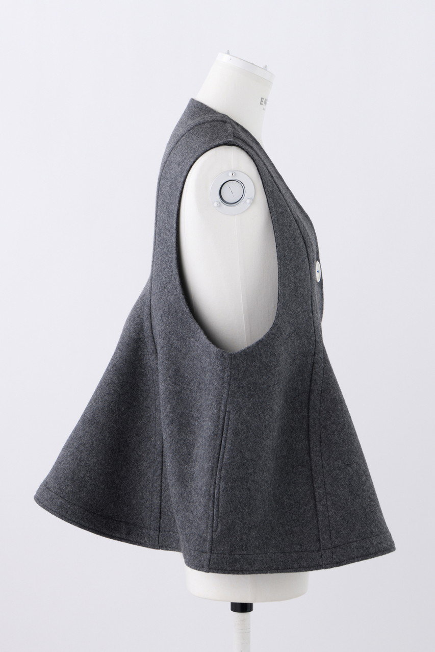 ENFOLD ダークグレー スリーブレスベスト　新品サイズ38 ENFOLD ダークグレー スリーブレスベスト 新品サイズ38 中古