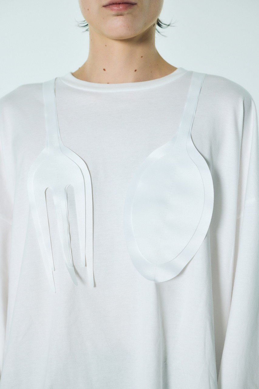 ENFOLD(エンフォルド)｜CUTLERY MOTIF LONG-SLEEVE T-SHIRT/ホワイト