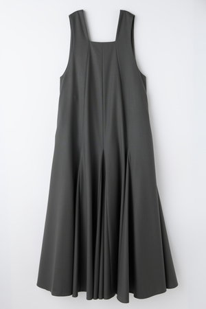 エンフォルド/ENFOLDのPANEL FLARE TANK-TOP DRESS(110500/110503)